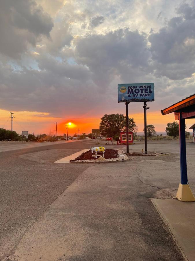 Four Winds Motel & Rv Park Carrizozo 外观 照片